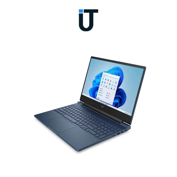 HP Victus 15.6 laptop screen showing gameplay on 144Hz display