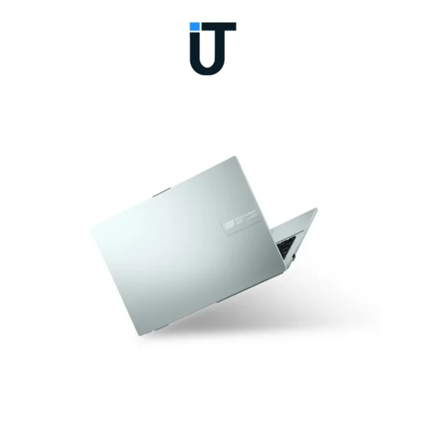 ASUS Vivobook E1504GA laptop lightweight design and thin bezels